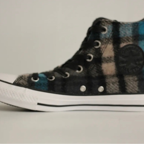 EUC Converse Chuck Taylor High-Top Woolrich BLUE Plaid Size 4 - Boys/Mens/Unisex - Picture 3 of 7